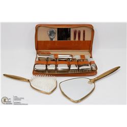 VINTAGE MENS' TRAVEL CASE & BRUSH & MIRROR SET.