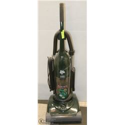 DIRT DEVIL BAGLESS POWER VACUUM