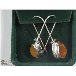 STERLING SILVER CHALCEDONY EARRINGS (6 GRAMS)
