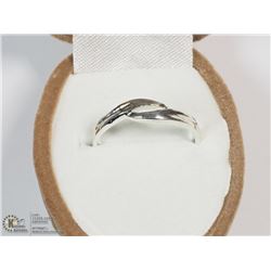 STERLING SILVER RING SIZE 6.5