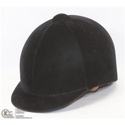 RIDING HELMET SIZE 7