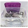 Image 1 : SMALL TOTE OF ASSORTED CUTLERY