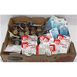 FLAT OF LED CANDLES, 3 OUTLET SWIVEL ADAPTORS,