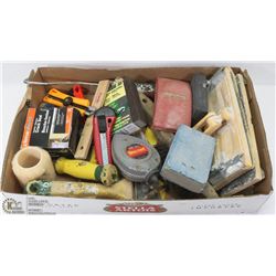 FLAT OF DRYWALL & RENOVATION ITEMS