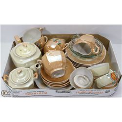VINTAGE DISH SET