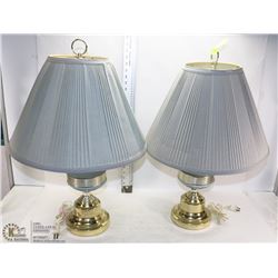 PAIR OF LIGHT GREY AND METAL TABLE LAMPS 25" TALL