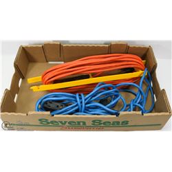 FLAT OF 3 OUTDOOR EXTENSION CORDS & 1 CORD REEL