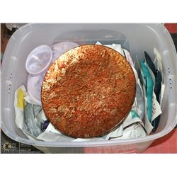 BOX OF ASSORTED GLASS PLATES, TRAYS, BOWLS, DECOR