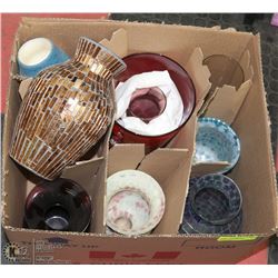 BOX OF ASSORTED VASE
