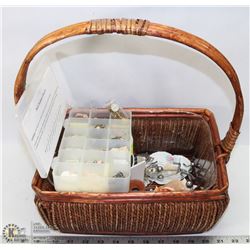 ESTATE COLLECTIBLES, BASKET, HARDMESS KIT, TEA