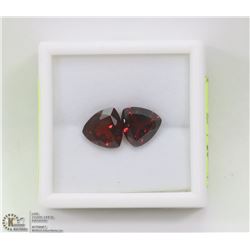 113) 2 GENUINE GARNETS, TRILLION CUT, APPROX 4CTS