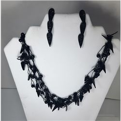 14)  BLACK ROUND & TRIANGULAR SHAPED