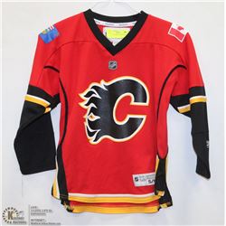 CALGARY FLAMES YOUTH JERSEY S/M.