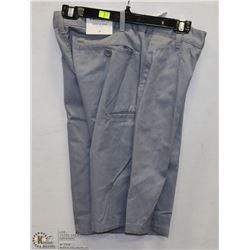 NEW MENS SHORTS SIZE 28