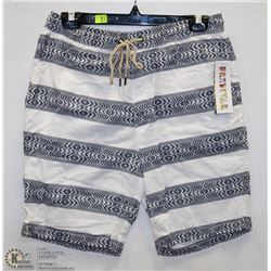 NEW MENS SHORTS SIZE 30