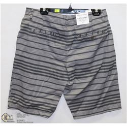 NEW MENS SHORTS SIZE 32