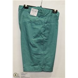 NEW MENS SHORTS SIZE 38