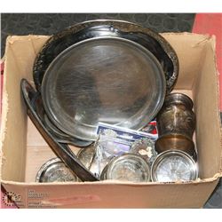 BOX OF ASSORTED SILVERPLATE & BRASS PLATES, SPOONS