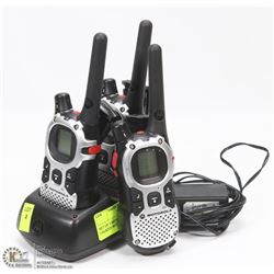 SET OF 3 MOTOROLA WALKIE TALKIES WITH CHARGER