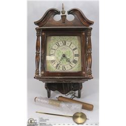 VINTAGE NEW ENGLAND CLOCK
