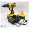 Image 1 : DEWALT 18V 1/2" DRILL W/ 2 BATTERIES & CHARGER