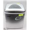 Image 1 : MASTER CHEF ICE MAKER