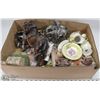 Image 1 : BOX OF ASSORTED COLLECTIBLES