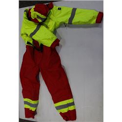 WRP INSULATED COVERALLS SIZE: LARGE -NEW