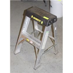 FEATHERLITE 2 FT ALUMINUM STEPLADDER