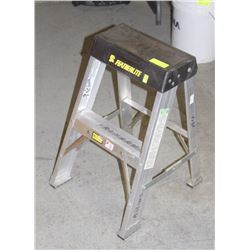 FEATHERLITE 2 FT ALUMINUM STEPLADDER