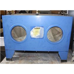 SANDBLASTING UNIT WITH GUN, HOOD,