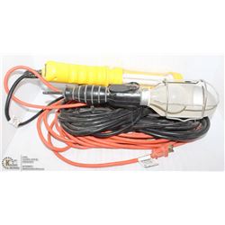 GROUP OF 2 HANDHELD WORKLIGHTS