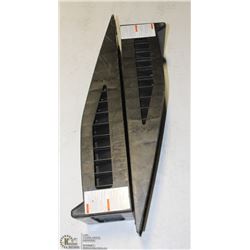 PAIR OF PLASTIC MECHANICAL DRIVE UP RAMPS