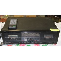 YAMAHA STEREO TWIN CASSETTE DECK KX-W900U