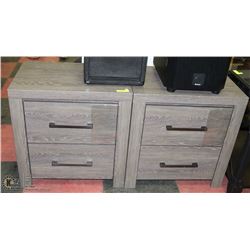 PAIR OF GREY WOOD GRAIN NIGHT STANDS.  26X18X26