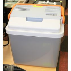 MOBICOOL 12V PORTABLE COOLER WITH ADAPTER