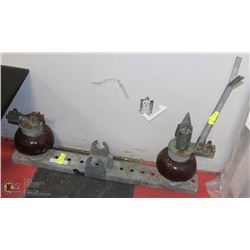 VINTAGE HEAVY DUTY INSULATOR