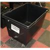 Image 1 : COMMERCIAL BIN ON WHEELS