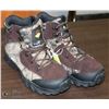 Image 1 : NEW SIZE 11 WATERPROOF CAMOUFLAGE BOOTS.