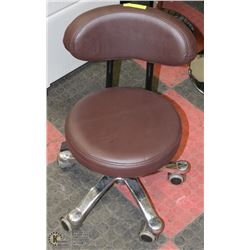 SMALL BROWN HYDRAULIC LIFT PEDICURE CHAIR