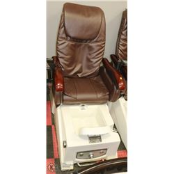 MASSAGING PEDICURE CHAIR - ON CHOICE