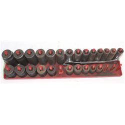 INCOMPLETE HD SOCKET SET + WRENCH (24 PIECES)