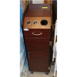 HAIRDRESSER STATION ON WHEELS