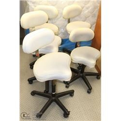 GROUP OF 5 WHITE LEATHERETTE HYDRAULIC LIFT STOOLS