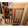 Image 1 : SAFETY GATE-WOODEN EXTRA STURDY