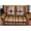 Image 1 : LAZY BOY LOVE SEAT DUEL RECLINER 63" WIDE
