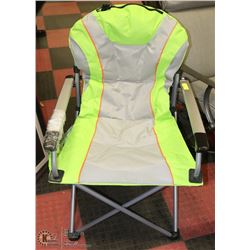 PREMIUM CAMP CHAIR.