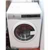 Image 1 : ELECTROLUX 24" 2.8 CUFT STACKABLE FRONT LOAD