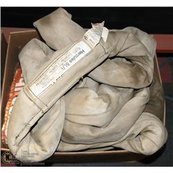 BOX WITH 2 X 32,000LBS SLINGS