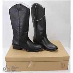 NEW GENUINE 1976 GENUINE LEATHER BOOTS SIZE 9.5